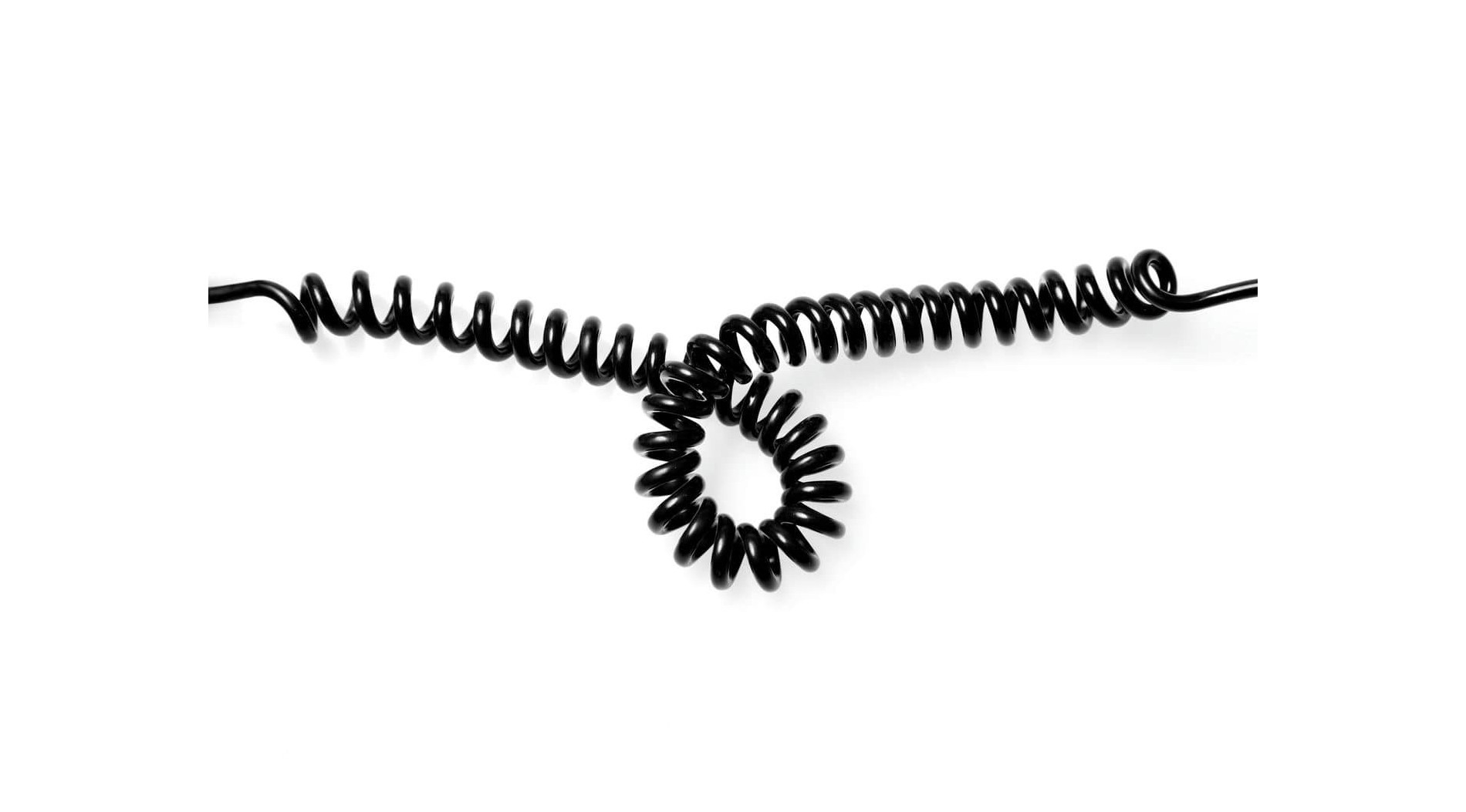 Zastosowanie kabli spiralnych w przemyśle – co powinieneś wiedzieć?